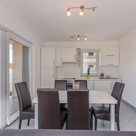 Mia Apartment Trogir