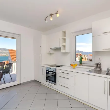 Mia Apartment *