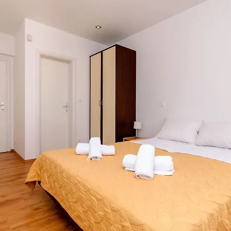 Mia Apartment