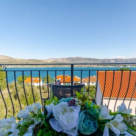 Apartment Mia Trogir